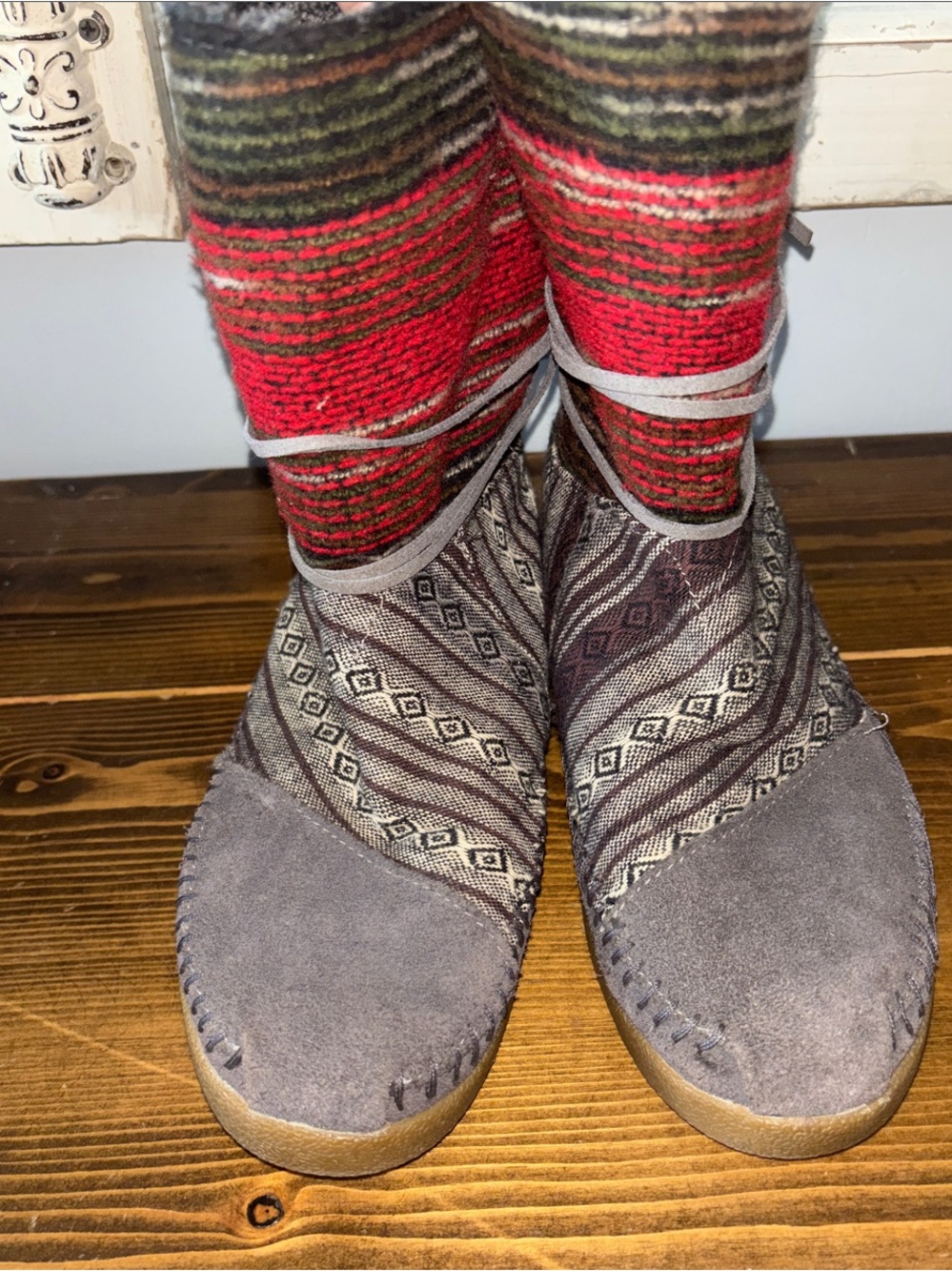 TOMS Women's Grey Suede Patterned Slip-On Boots - Grey